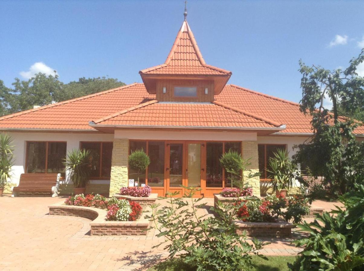 Bornemisza Kuria Wellness Resort Tiszabecs Екстер'єр фото
